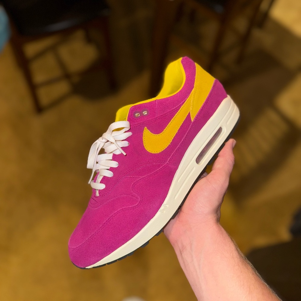 Dynamic Berry Air Max 1